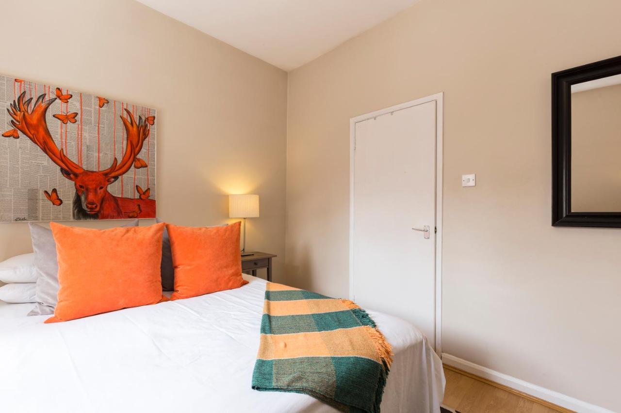 Modernised Apartments 1 And 2 Bedrooms Option Terrace And Balcony High Street Londra Esterno foto