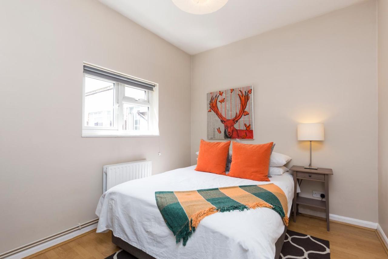 Modernised Apartments 1 And 2 Bedrooms Option Terrace And Balcony High Street Londra Esterno foto