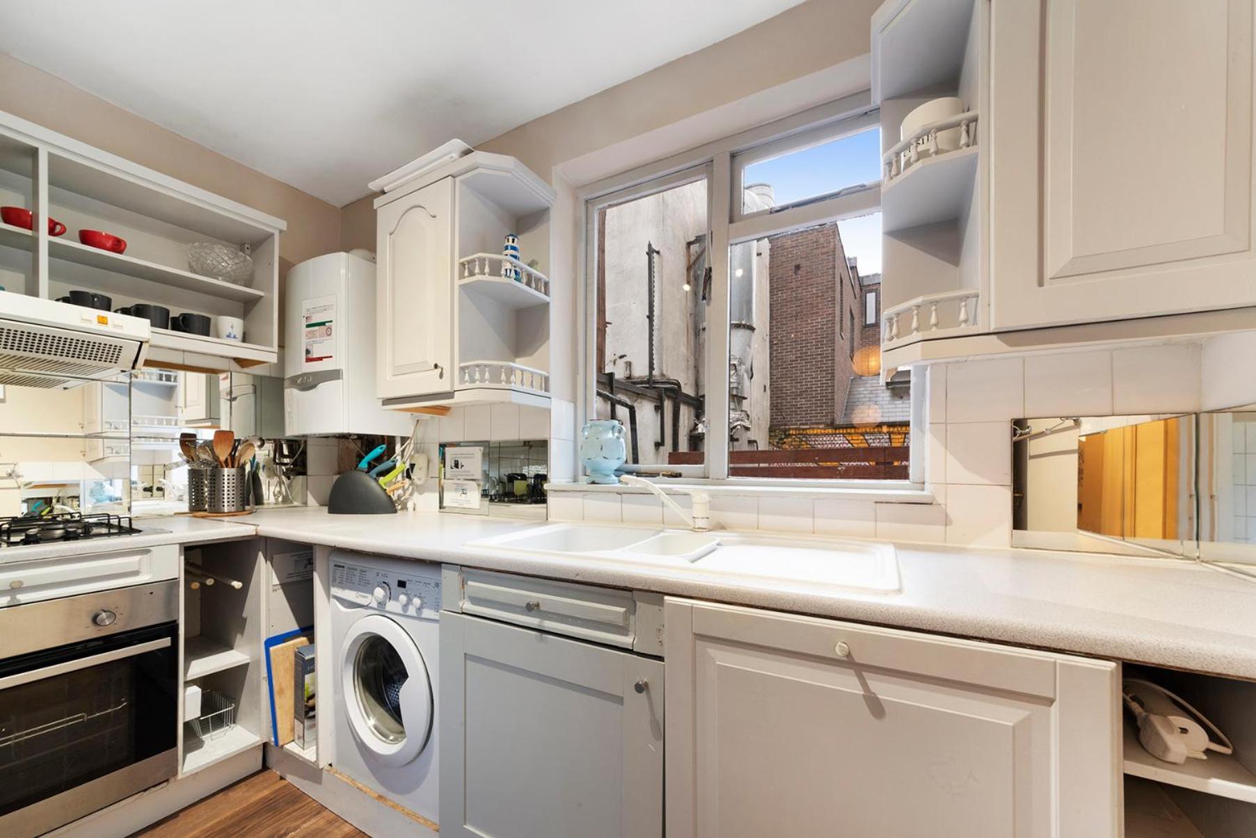 Modernised Apartments 1 And 2 Bedrooms Option Terrace And Balcony High Street Londra Esterno foto