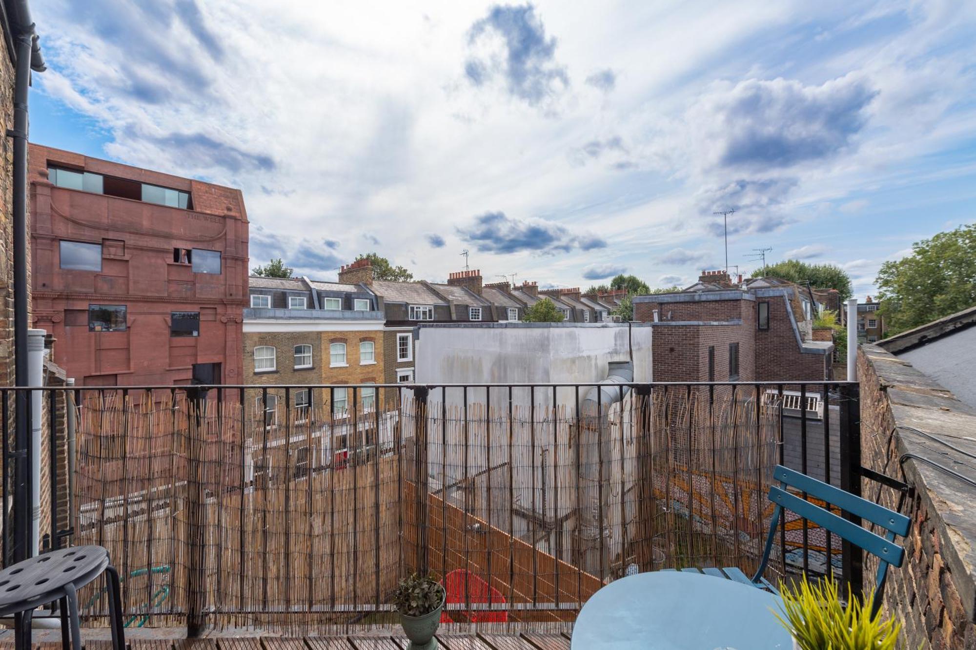Modernised Apartments 1 And 2 Bedrooms Option Terrace And Balcony High Street Londra Esterno foto